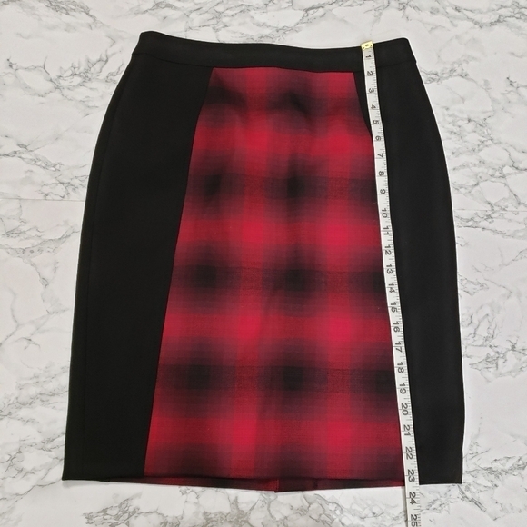 Nordstrom Halogen Plaid Knee Length Pencil Skirt Holiday Red Black Panels - Picture 6 of 10